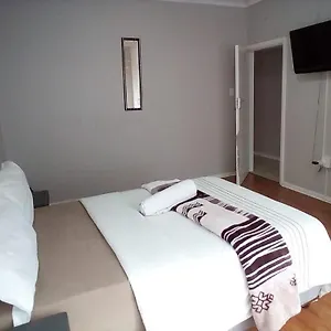 Galaxy Boston Bellville Guest house
